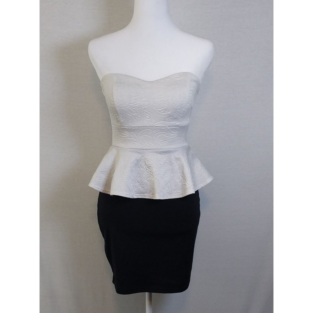 VTG Body Central White/Black Jacquard Floral Sweetheart Peplum Bodycon Dress Sm
